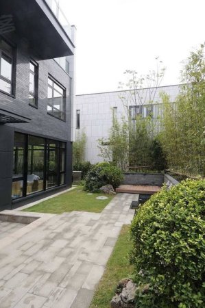 佘山珑原 4室2厅 780万大花园小区中心位置有钥匙