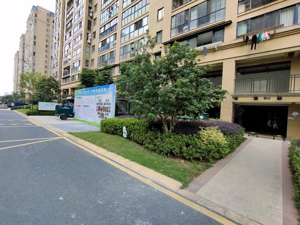 衢州小区 龙游小区 龙游城区小区 华都首府实景图 1/ 19  &