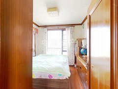 铂金华府 南北通电梯两房 精装修 拎包入住