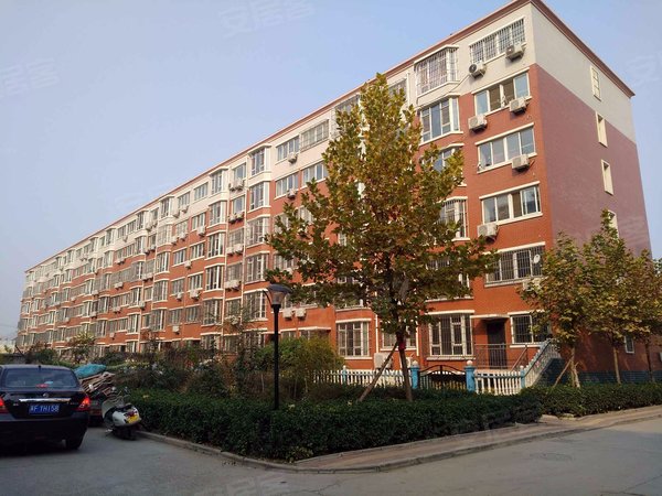 保定小区 满城小区 惠友购物小区 西山花园 实景图 1/ 30  &