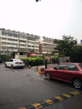 健翔桥 安翔里小区亚奥阳光精装一居室电梯房