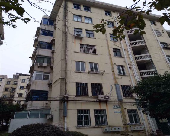 清潭六村三室两厅,83平方88万 朝南,好楼层好位置位急售