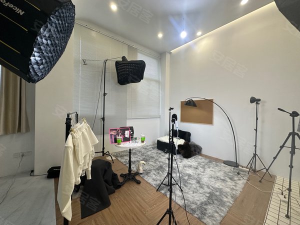 【多图】文创园区,新出精装修电商直播间,层高4.