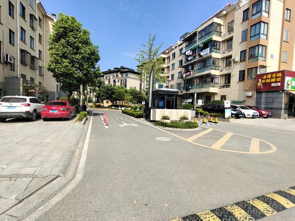 湖州小区 安吉县小区 递铺小区 阳光华苑实景图 1/ 13  