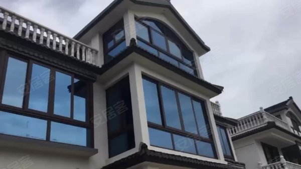 淀滨宝岛别墅 青浦-金泽-宝银路175号