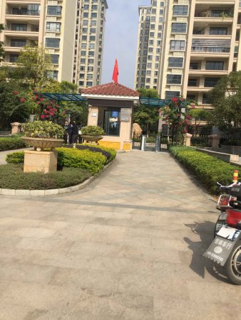 恒福花园大三房,南北对流,中高楼层,光线好