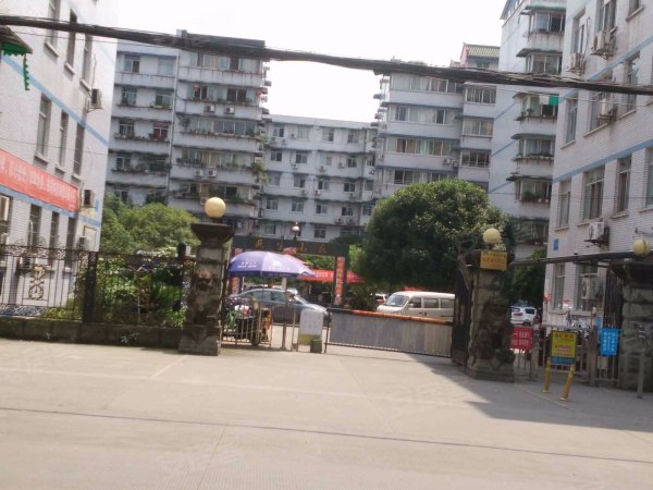 龙泉航天天生小区96平米实得110平米低公摊房