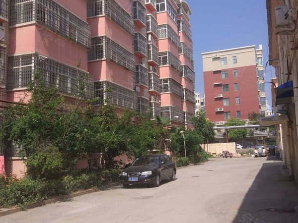 郑州小区 新密小区 新密城区小区 凤凰山庄 实景图 1/ 10  &