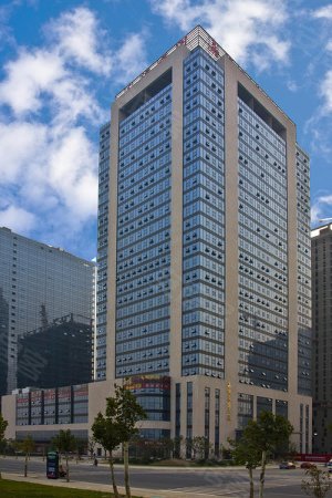 高铁站南 嘉亿东方大厦470平双采光带装修 含税急售!-郑州58安居客