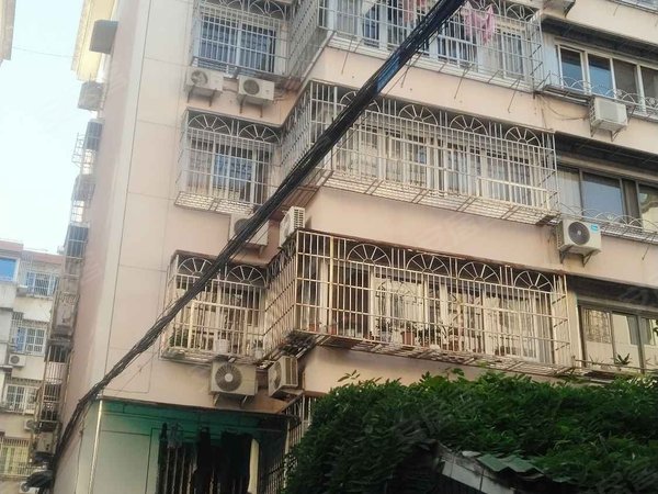 绍兴小区 上虞小区 大通小区 振兴新村实景图 1/ 8  