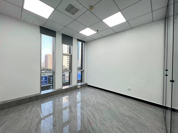 (周边配套成熟 适合初创企业)侨商大厦106平 全新装修