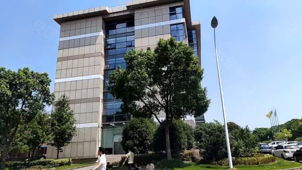 兴亚广场(商住楼)楼栋外景视频,小区路况配套设施视频-上海安居客