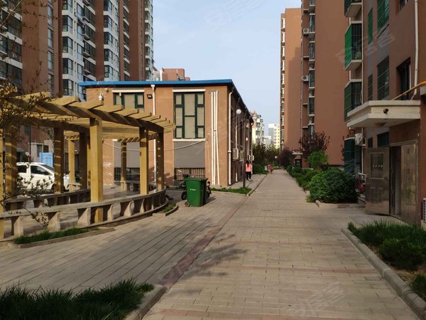 德州小区 宁津小区 城区小区 锦绣华庭 实景图 1/ 13  