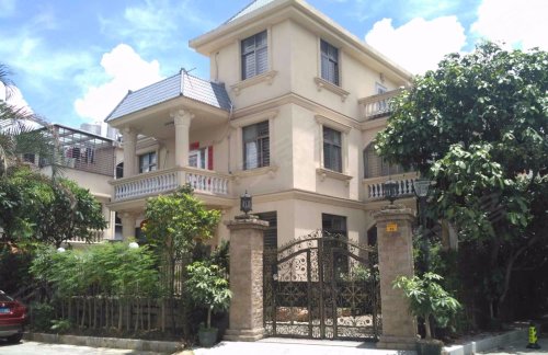 莲花山庄 布吉-布吉街-莲花路130号