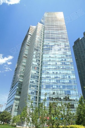 700m 建筑面积 105~210个 推荐工位数 精装修 装修 物业:远洋国际中心