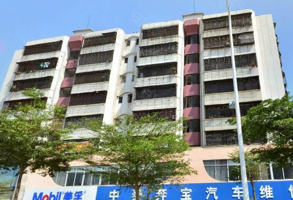嘉庆朗晴湾,赤坎赤坎区海滨大道北210号(市交通局对.