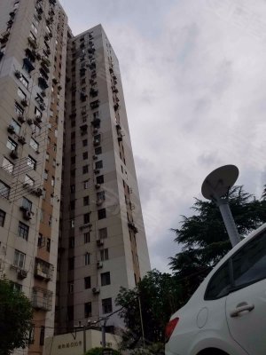 上海小区 虹口小区 曲阳小区 曲阳大楼实景图 1/ 6  