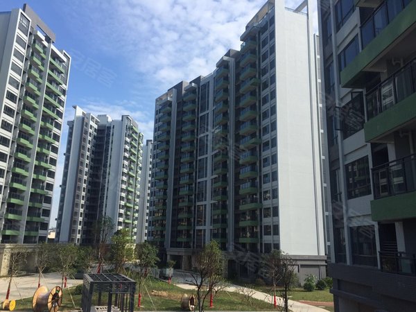 中山小区 三乡小区 小琅环路小区 爱琴半岛 实景图 1/ 3  &