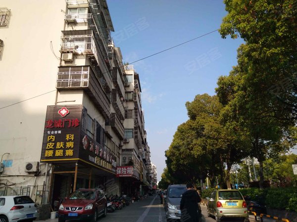 扬州小区 江都小区 江都商城小区 龙城路60号小区实景图 1/ 8 