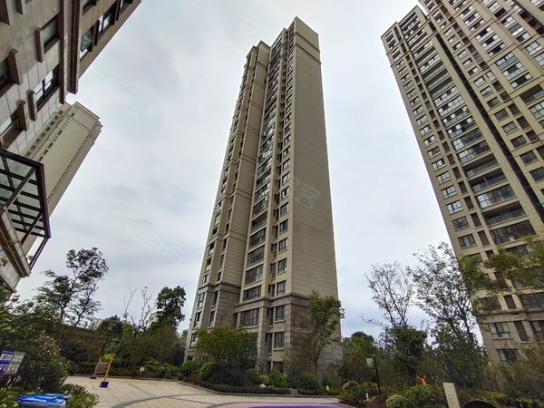 新城吾悦华府