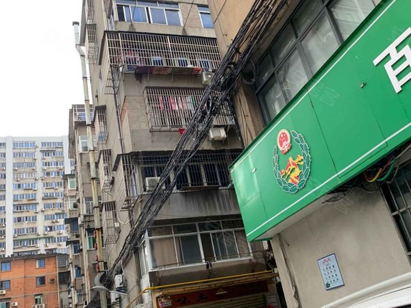 南昌小区 东湖小区 八一广场小区 百花洲街道包家巷社区实景图 1/ 5