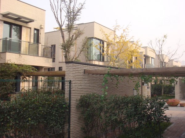 上海小区 嘉定小区 南翔小区 > 金地格林世界白金院邸(别墅)