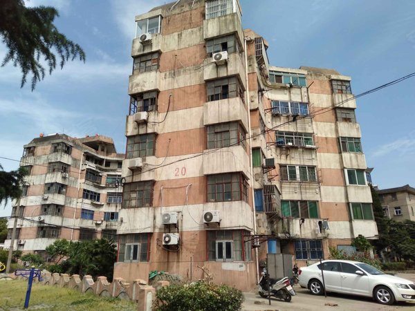 南京小区 南京周边小区 镇江小区 港湾花园 实景图 1/ 13  &