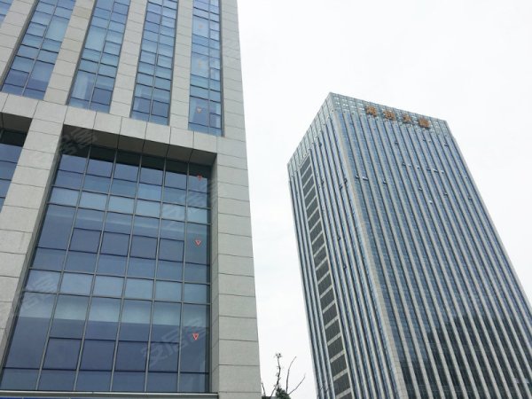 配套 物业类型 1层/共28层 楼层 区域:玉山镇城西 地址:海创大厦-c座