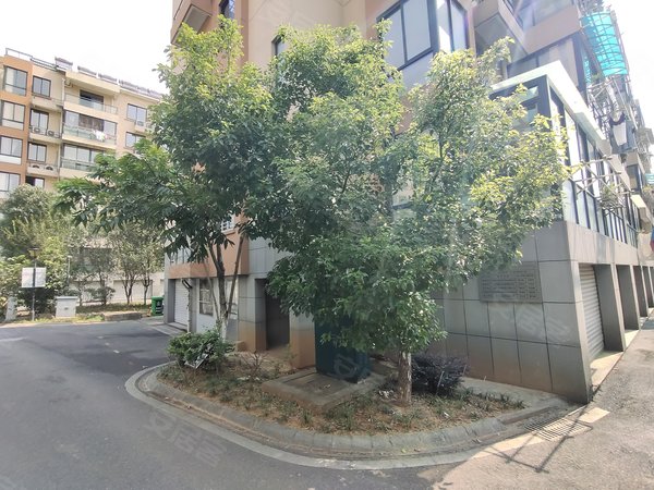 湖州小区 安吉县小区 递铺小区 阳光华苑实景图 1/ 13  