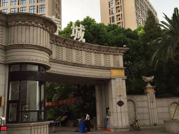 上海小区 浦东小区 周浦小区 印象春城 实景图 1/ 10  