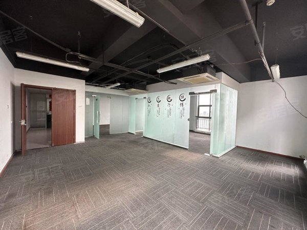 天宝大厦,近政务中心,地铁口500米,玻璃隔断,就在文峰隔壁-南通58安居