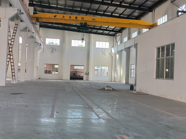 云亭独门独院标准机械厂房超大空地宿舍办公齐全航车16吨