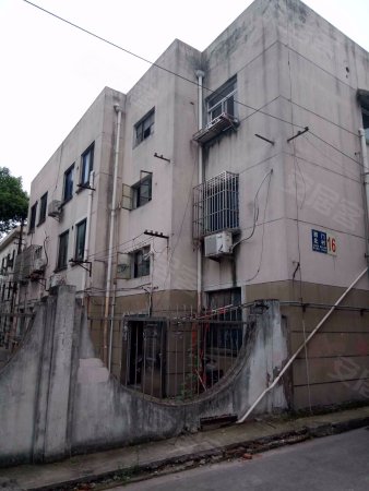 地铁旁精装修可落户不限购不限贷房东挥泪大甩