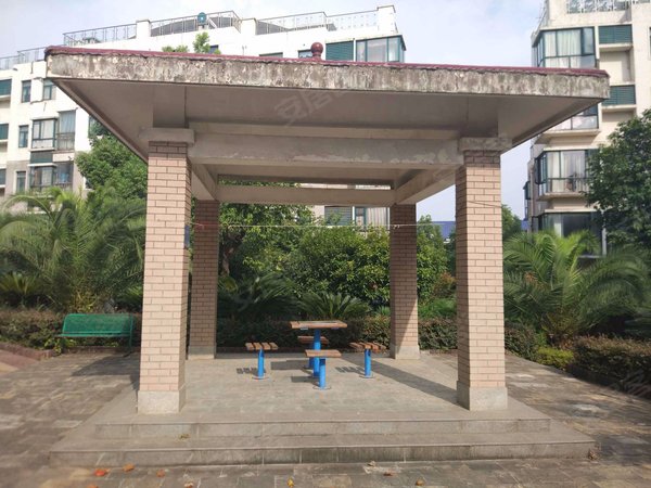 南湖山庄半岛花园