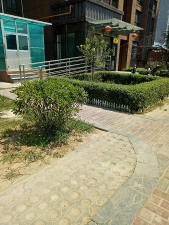西三环边 大小户型全 大社区 海棠湾 仅几套手慢无
