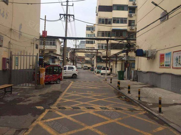济宁小区 任城小区 太白路小区 铁塔寺小区实景图 1/ 29  &
