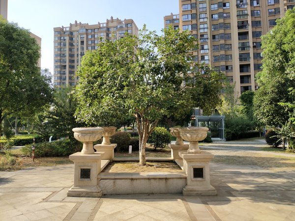 湖州小区 长兴小区 长兴市区小区 白鹭湾实景图 1/ 17  