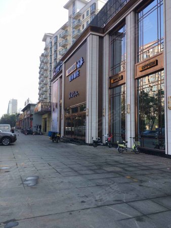 叶城五街坊双南户型赠送20平小院子得房率高,紧邻嘉定西地铁站