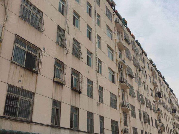 济宁小区 任城小区 市政府小区 任城水利局家属院实景图 1/ 18 