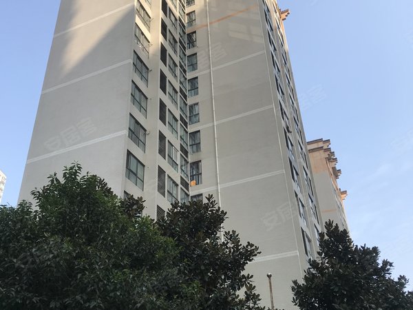 西安小区 莲湖小区 开远门小区 华府御城实景图 1/ 24  
