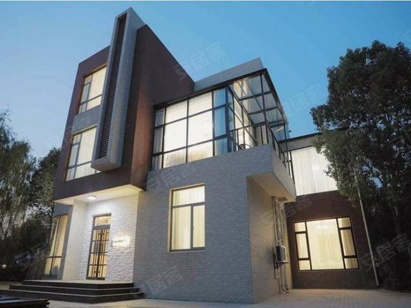 四面临空独栋别墅法租界洋房兴国花园可办公超大花园4个车位