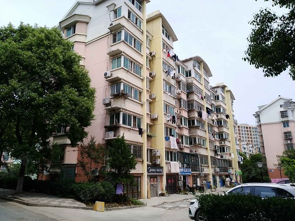 镇江小区 京口小区 京口吾悦广场小区 美林湾(五区)实景图 1/ 11 