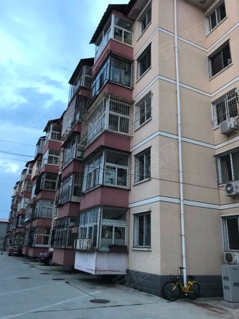 香堂大三合院 稀有房源 精装修 采光足 院子设计非常合理