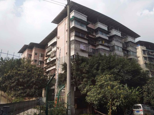重庆小区 沙坪坝小区 磁器口小区 红槽房正街98号小区实景图 1/ 5 &