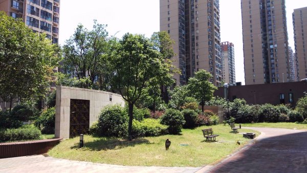 【多图】华悦城 精装公寓 不限购不限贷-葛云店铺-长沙安居客