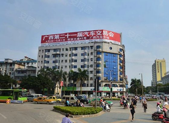 明秀北湖路口明湖大厦单价极低地铁口大三房读友衡小学