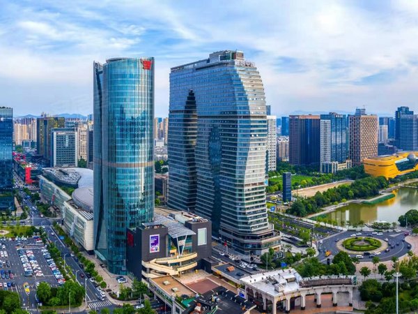 【多图】滨江星光大道 udc 一线江景 200方 拎包办公-杭州58安居客
