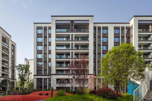 巴滨路楼市发展现加速度 千江凌云听江洋房为美好而来