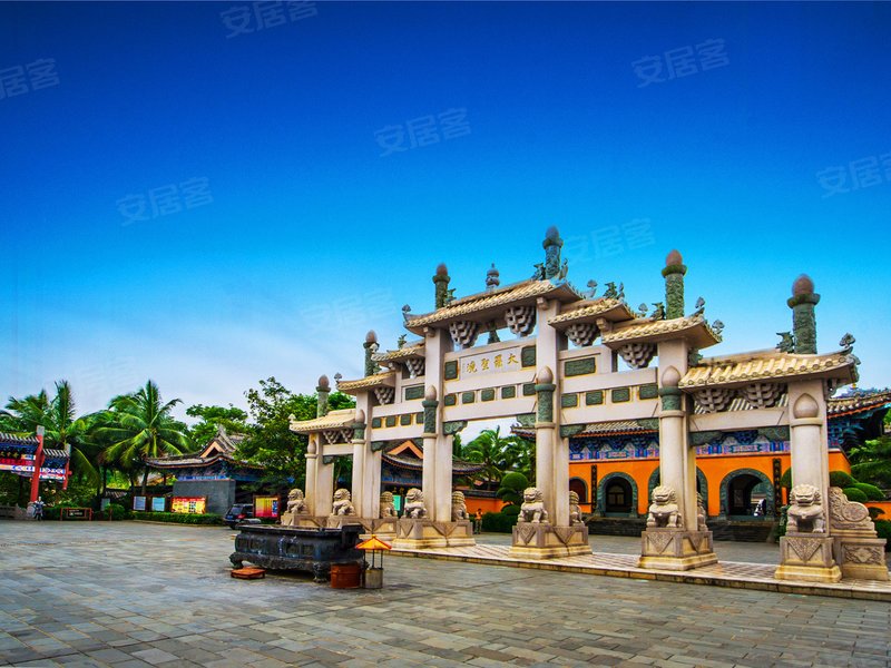 文笔峰自古被视为"龙首龟背"宝地,是南宗五祖白玉蟾羽化等闲之地,是