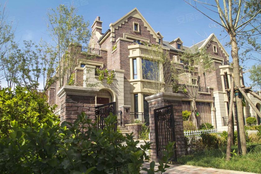 7米挑空美式墅居 保利·领秀山类独别墅样板间实景赏析